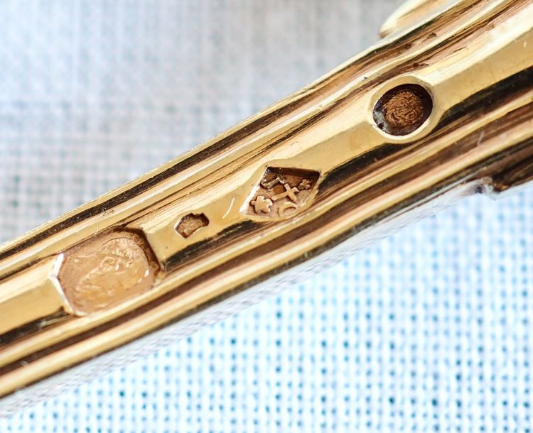 Large breakfast cup in fine gold-gilded Paris porcelain and its vermeil spoon