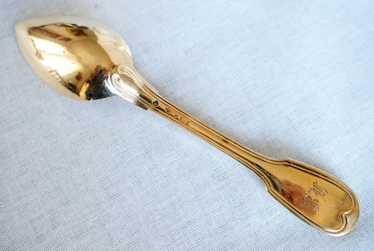 Large breakfast cup in fine gold-gilded Paris porcelain and its vermeil spoon