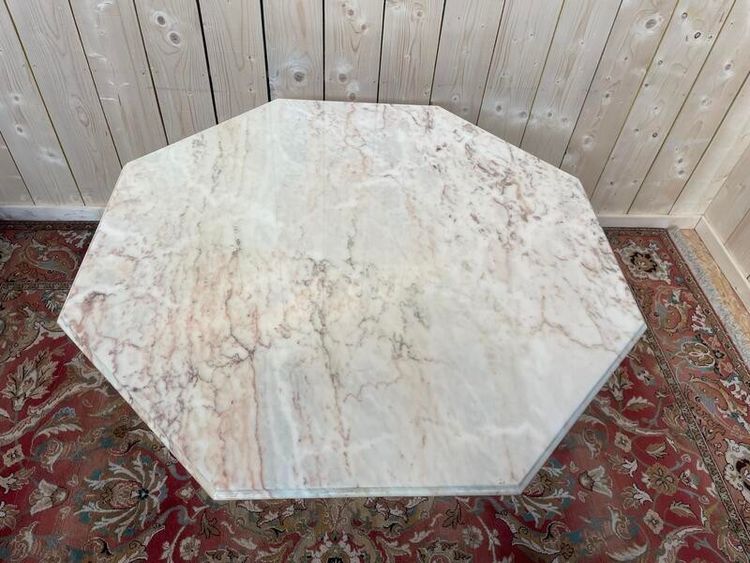 Tavolo ottogonale in marmo e vassoio di piede in legno