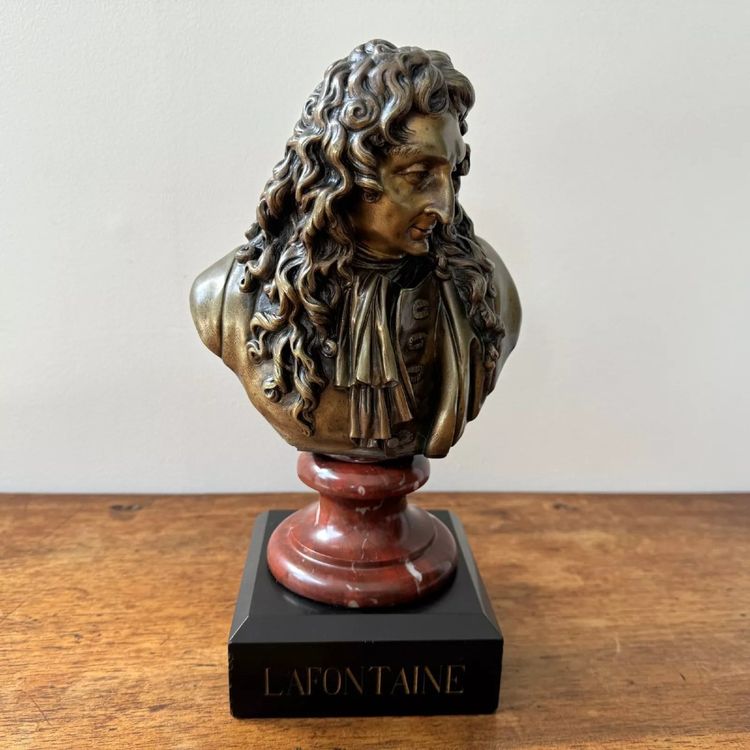 Busto in bronzo del XIX secolo raffigurante La Fontaine su base in marmo