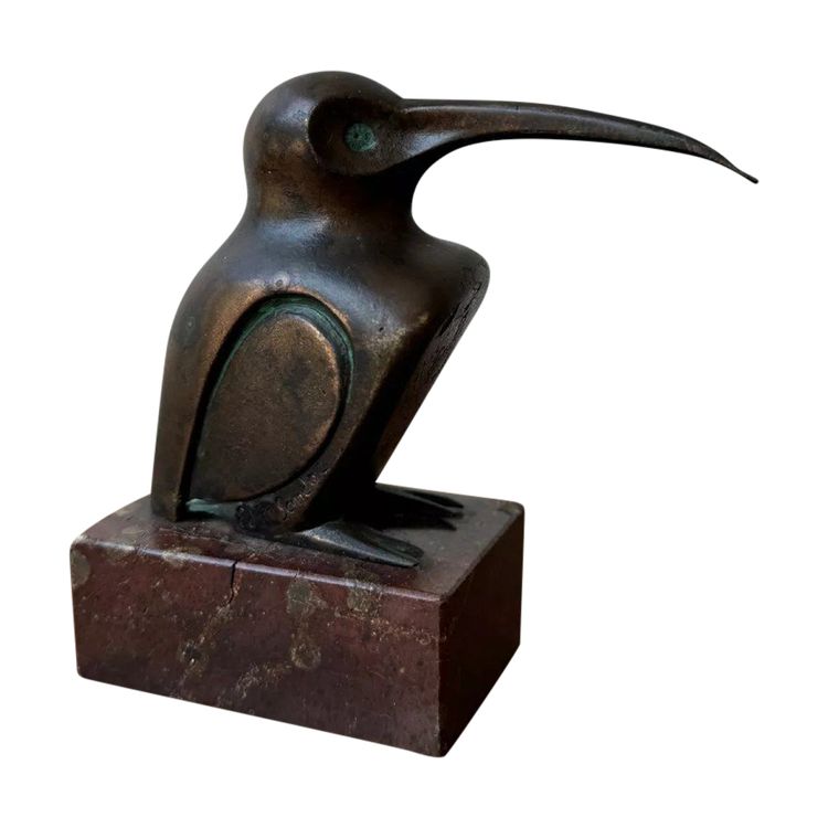 Sculpture representing a hummingbird by Edouard-Marcel Sandoz