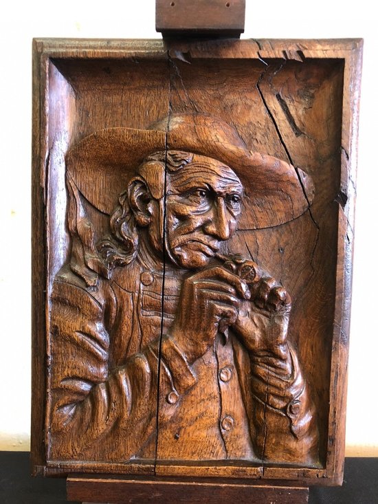 Ein Paar Porträts in Flachrelief geschnitzt. Volkskunst, 19. Jahrhundert
