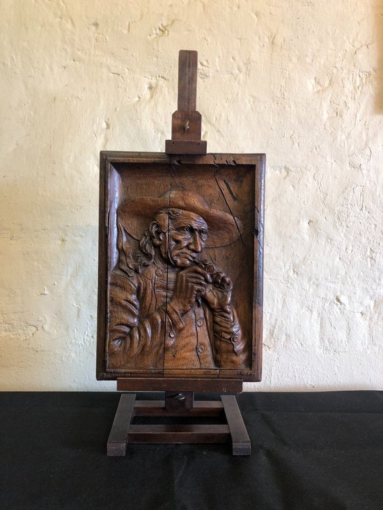 Ein Paar Porträts in Flachrelief geschnitzt. Volkskunst, 19. Jahrhundert