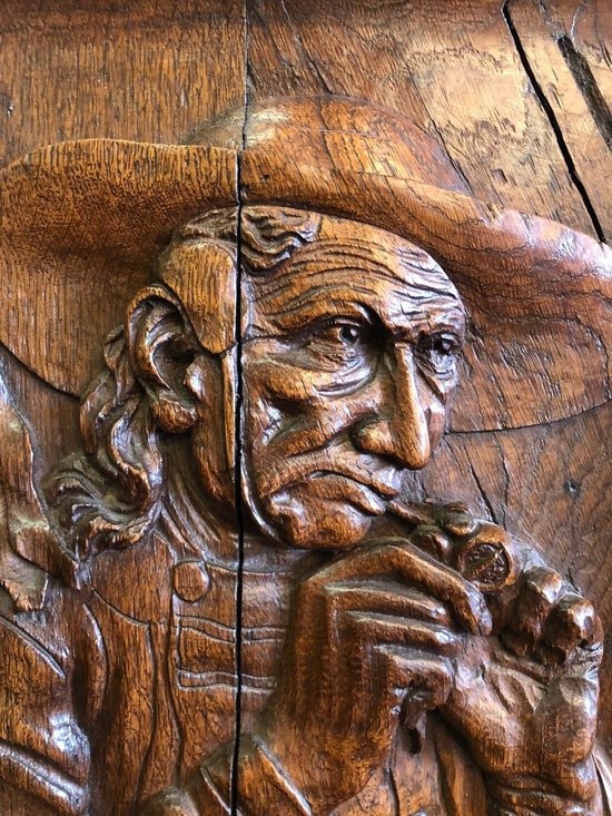 Ein Paar Porträts in Flachrelief geschnitzt. Volkskunst, 19. Jahrhundert