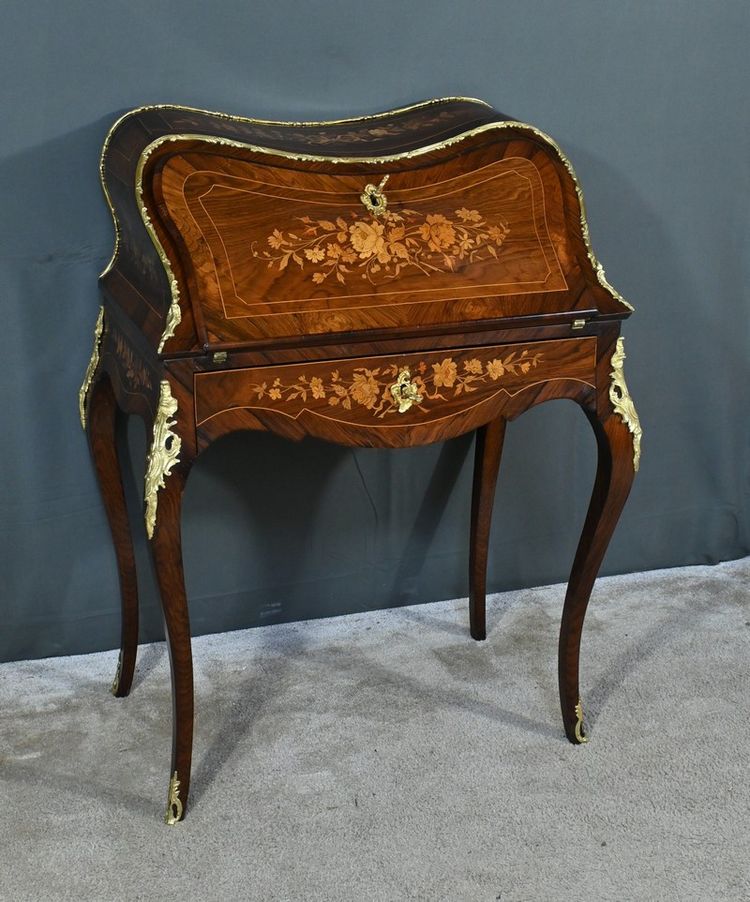 Bureau de Dame en Palissandre, style Louis XV – 2ème Partie XIXe