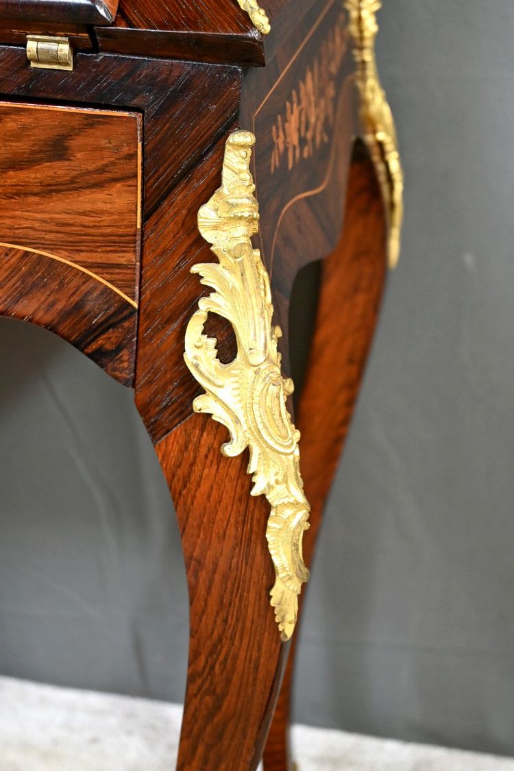 Bureau de Dame en Palissandre, style Louis XV – 2ème Partie XIXe