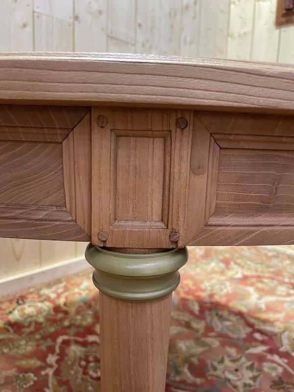 Louis XVI dining table in cherry and two extensions