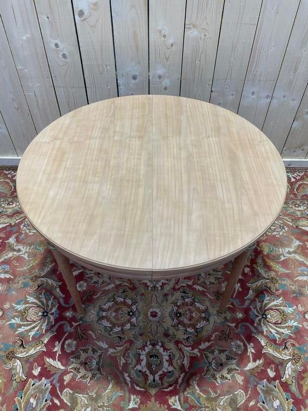 Louis XVI dining table in cherry and two extensions