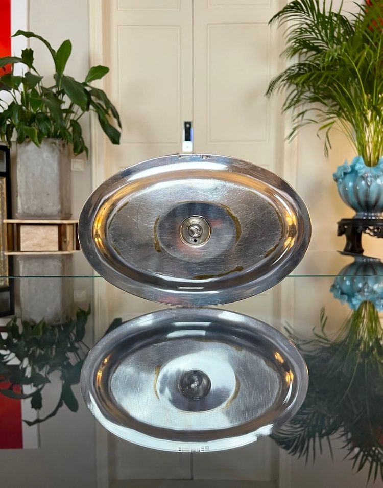 Saucière mit Tablett aus versilbertem Metall - Goldschmied Charles Christofle