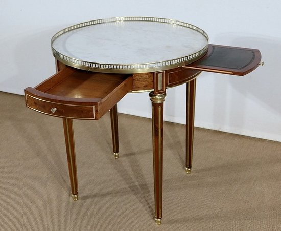  Table Bouillotte en Acajou et Marbre de Carrare, style Louis XVI – milieu XIXe 