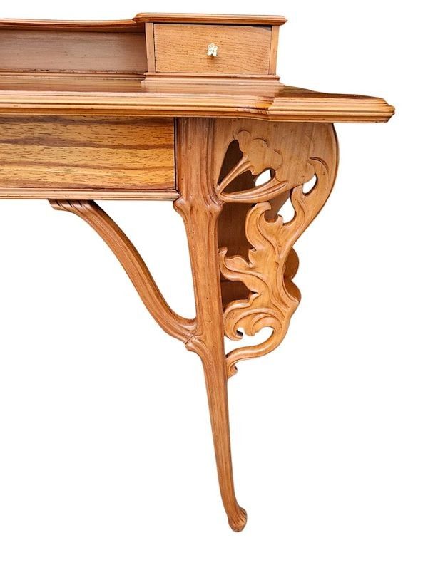 Emile Gallé Bureau Art Nouveau "Aux Ombelles"