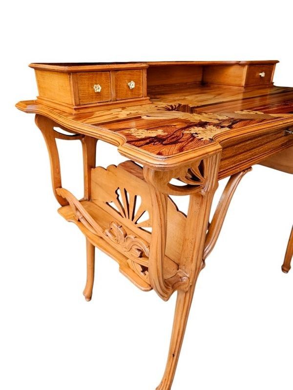 Emile Gallé Bureau Art Nouveau "Aux Ombelles"