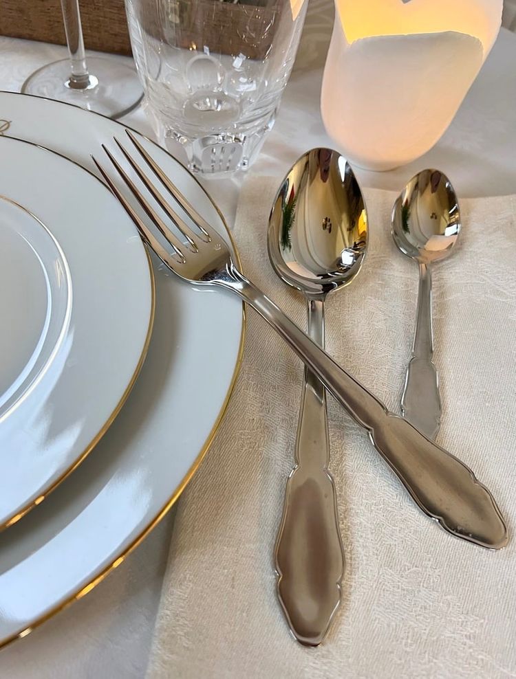 12 Piece Stainless Steel Cutlery Tray - Set