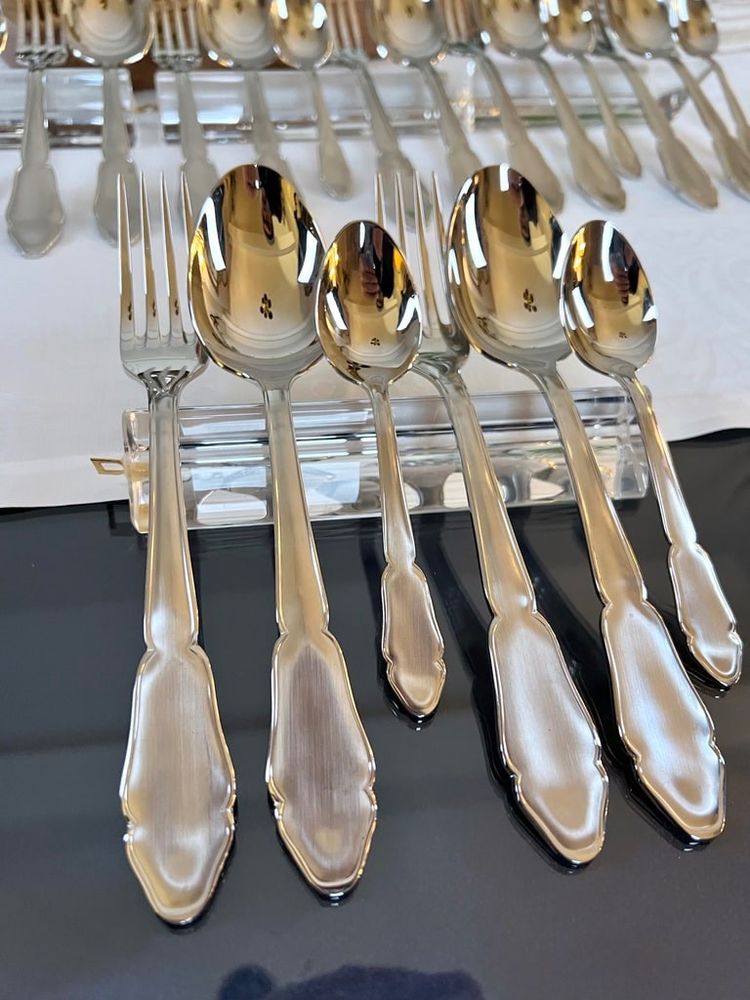 12 Piece Stainless Steel Cutlery Tray - Set