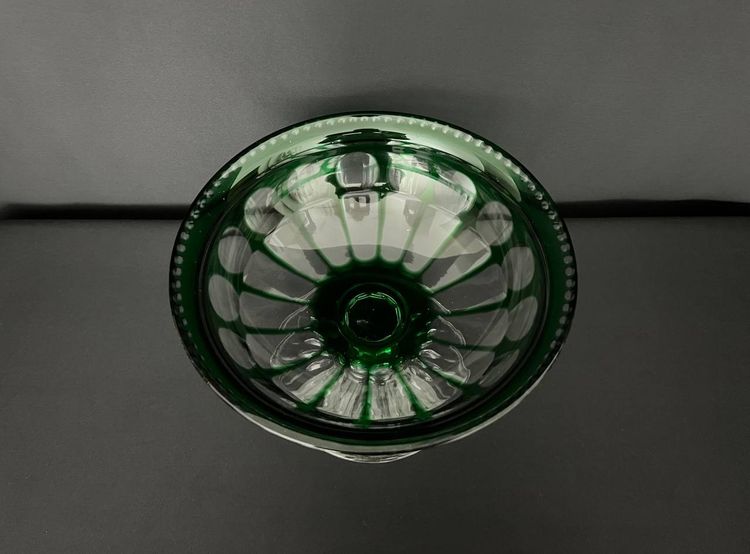 Coupe En Cristal Vert Taillé – Style Art Déco