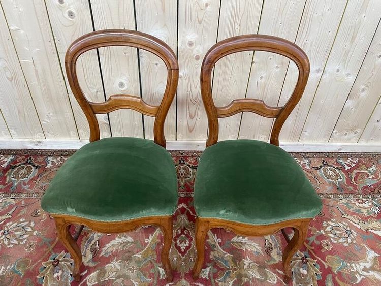 Paire de chaises époque Louis Phillipe en velours vert 