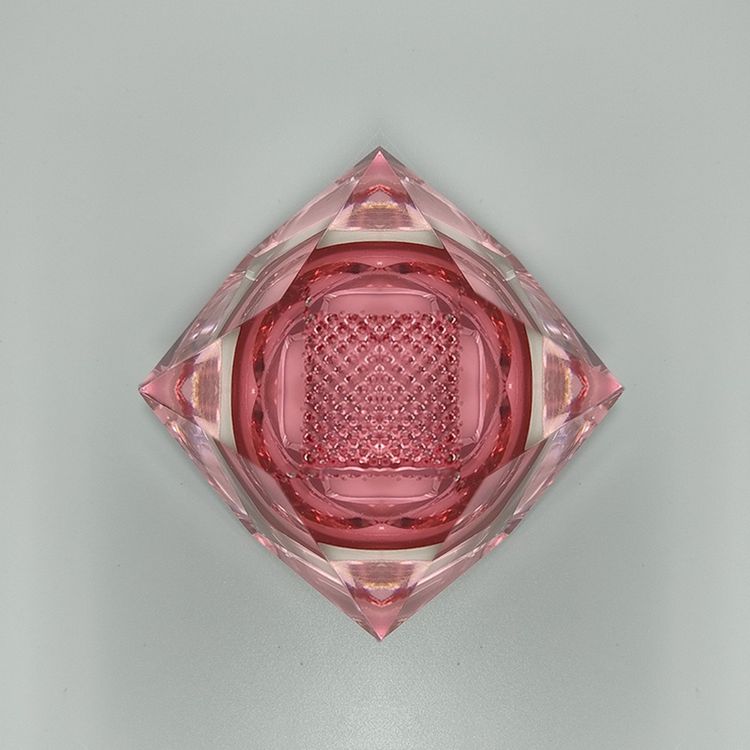 Magnifique cendrier ou vide-poche rose des années 1960, par Flavio Poli pour Seguso. Fabriqué en Italie.