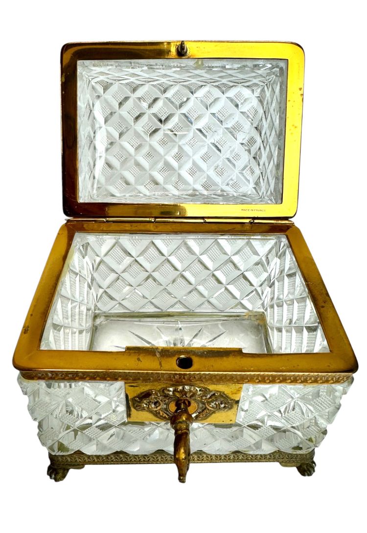 Le Creusot - Crystal and gilded bronze box