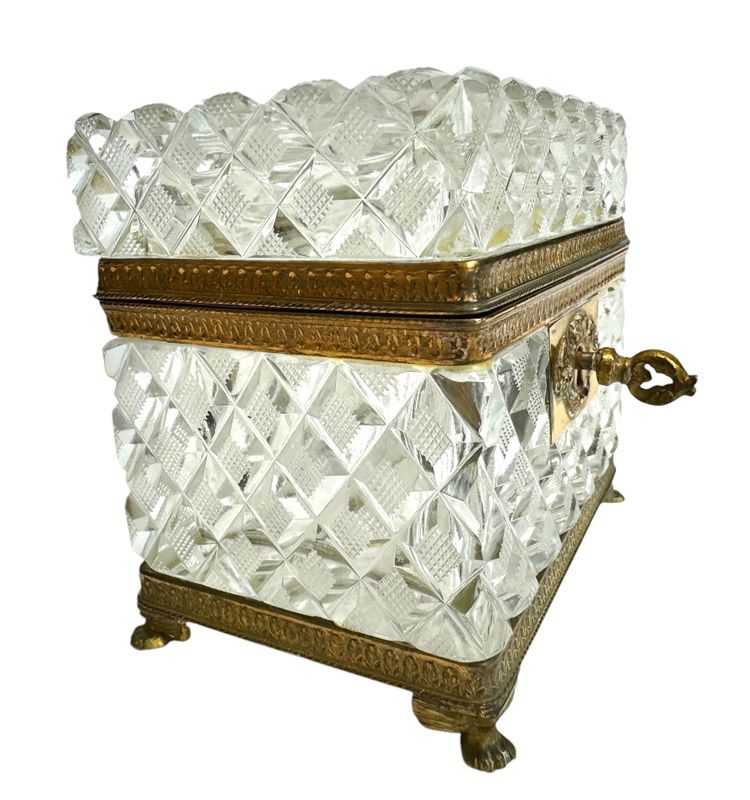 Le Creusot - Crystal and gilded bronze box