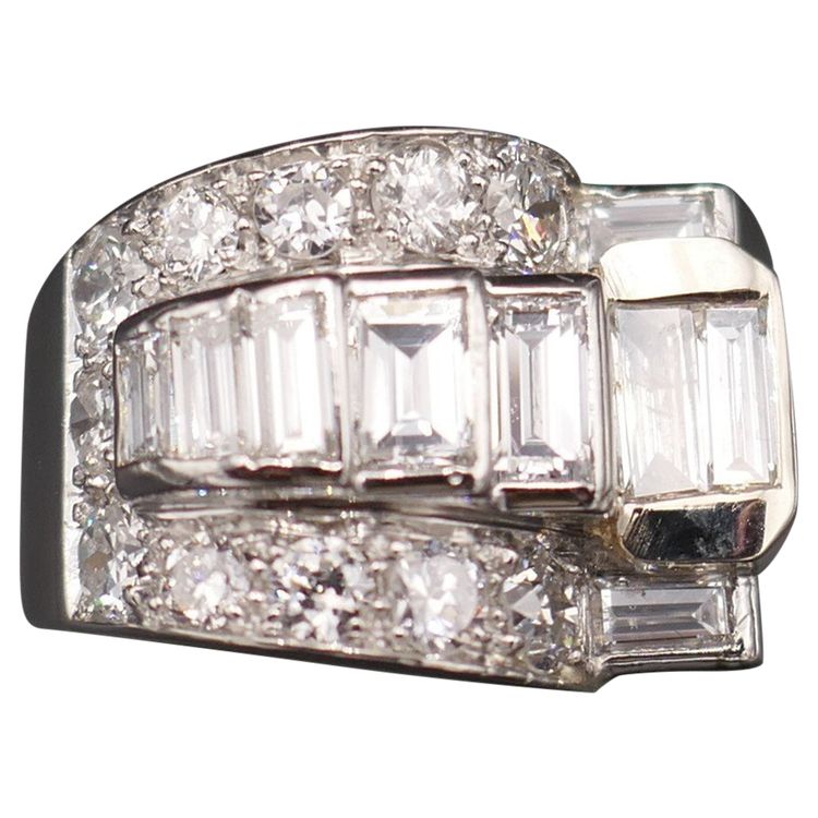 Anello con sigillo asimmetrico, diamanti, platino, Art Déco.