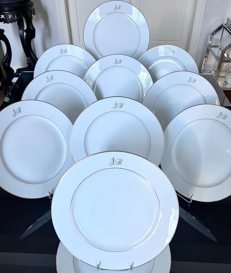 12 Dinner Plates Gold Fillet Design - Limoges Porcelain - Monograms