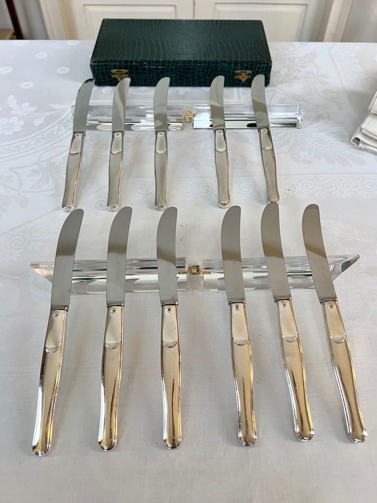 Couteaux De Table En Métal Argenté - Blades Inox - Vintage