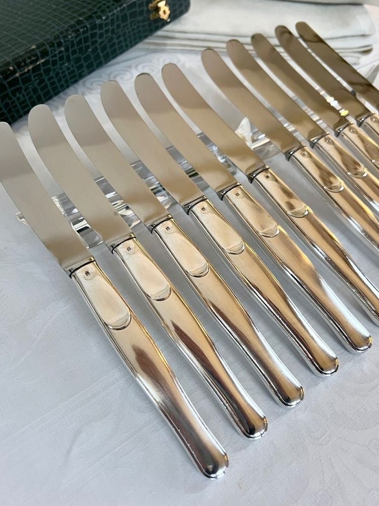 Couteaux De Table En Métal Argenté - Blades Inox - Vintage