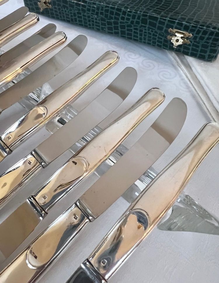 Couteaux De Table En Métal Argenté - Blades Inox - Vintage