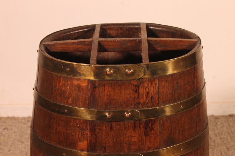 Regenschirm- oder Spazierstockhalter in Fassform aus Eiche, 19. Jh