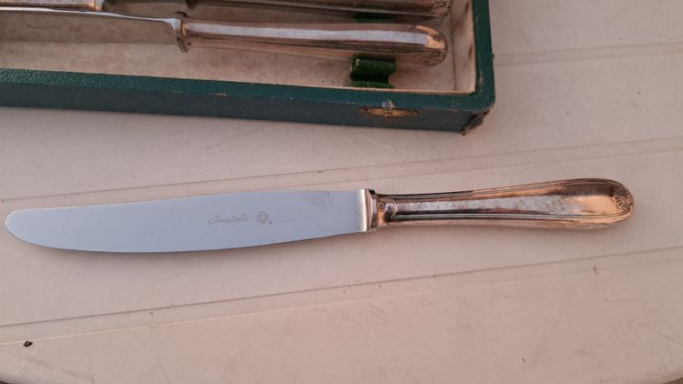 12 Christofle silver-plated metal knives / 22.5 cm
