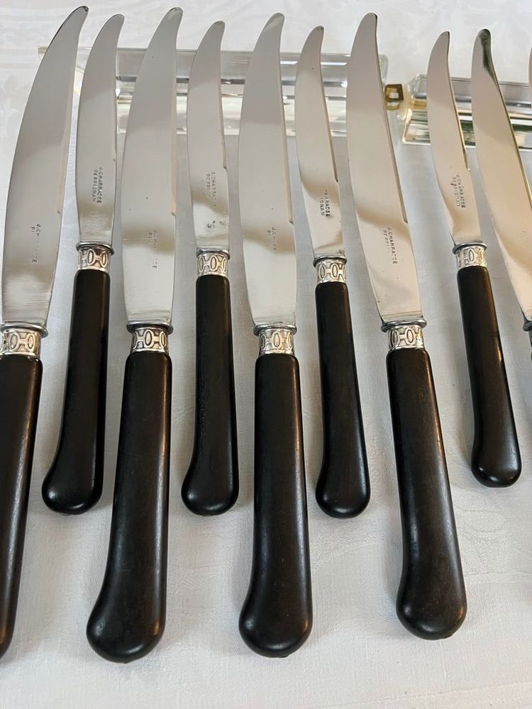 Set di 12 coltelli da tavola e 12 da dessert - Metallo argentato ebano
