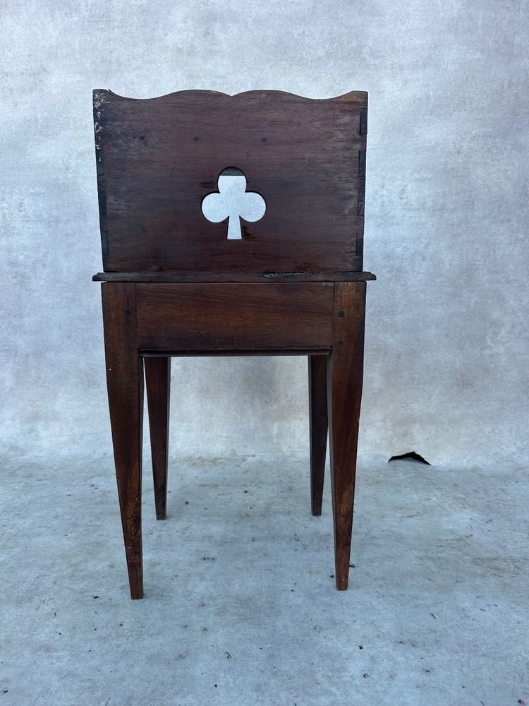 Table de chevet