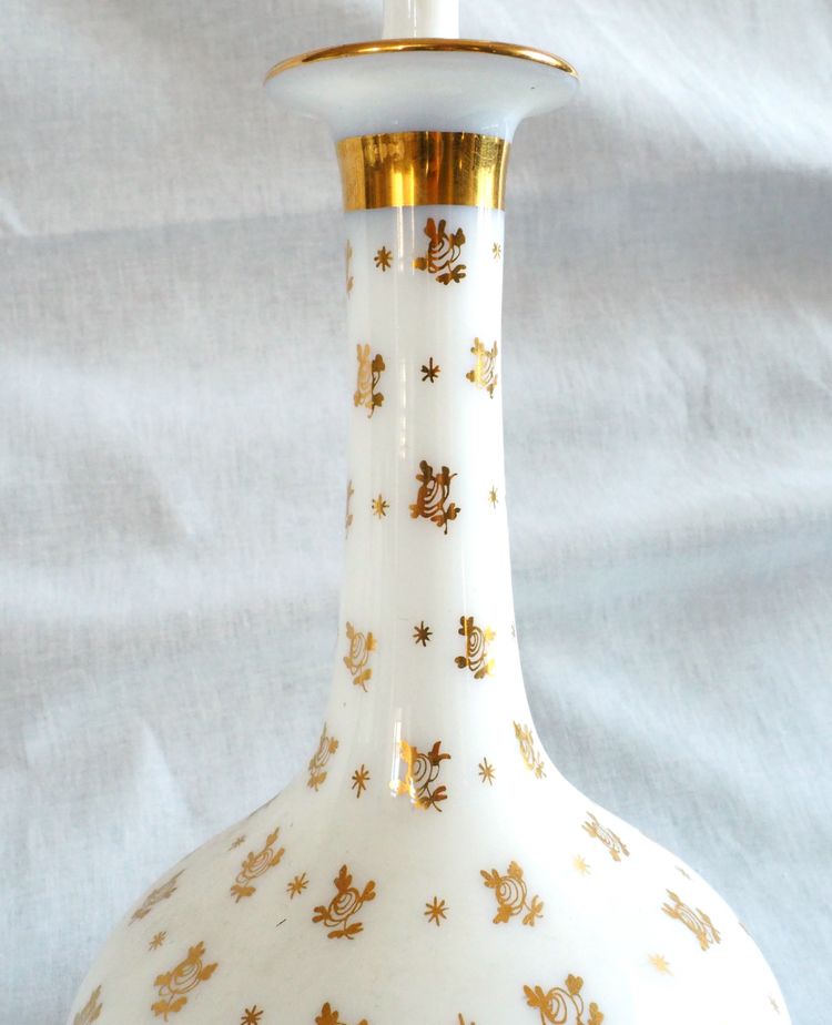 Baccarat : service de nuit en opaline dorée, époque Napoléon III vers 1860
