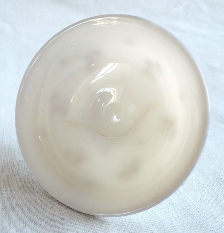 Baccarat : service de nuit en opaline dorée, époque Napoléon III vers 1860