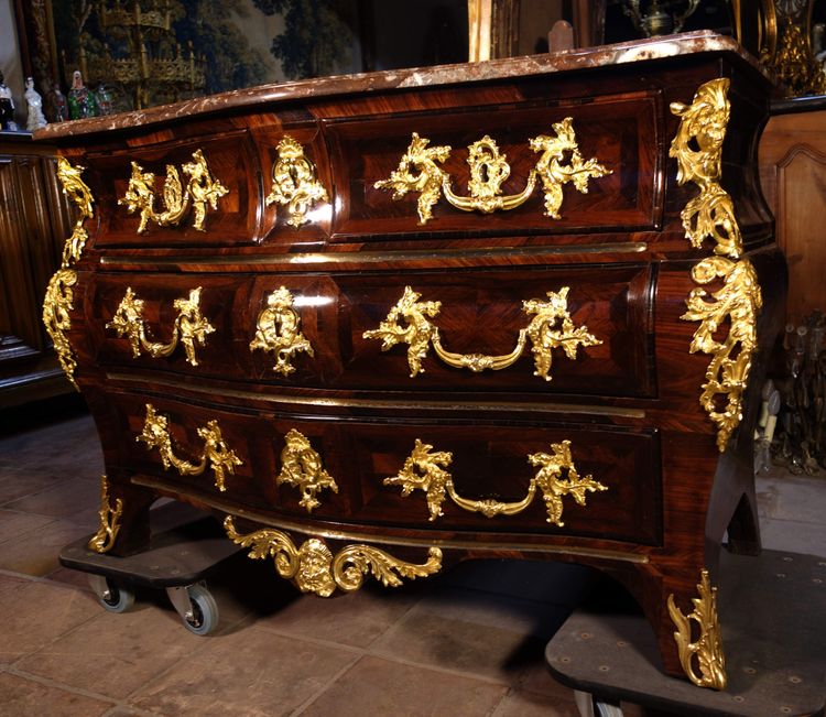 Tomb chest of drawers attributed to Mathieu Criaerd