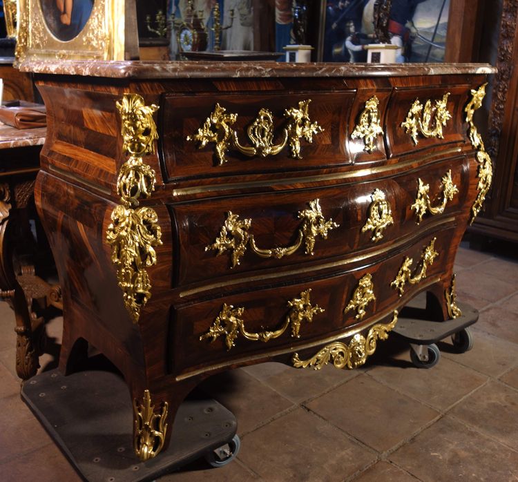 Tomb chest of drawers attributed to Mathieu Criaerd