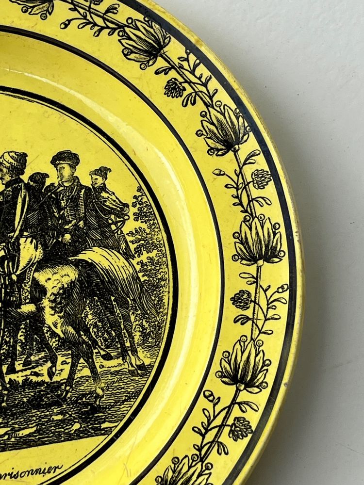 Philhellenic Plate Choisy le Roi yellow background 1825 Greek independence