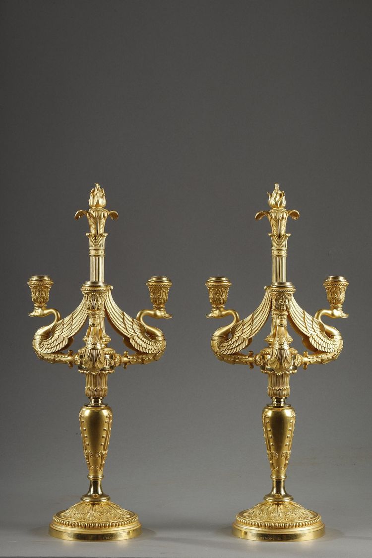 Paire de Flambeaux à trois lumières en bronze ciselé et doré Signés Barbedienne