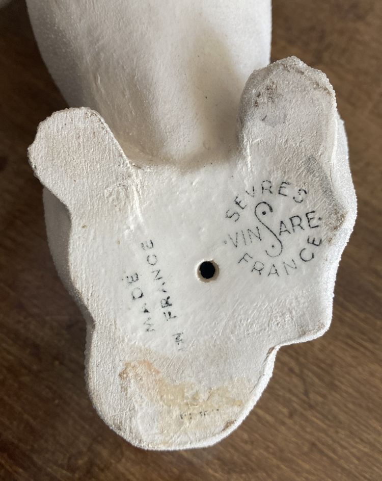 Pekingese or Spaniel Tibétin in ceramic from the manufacture of Sèvres 