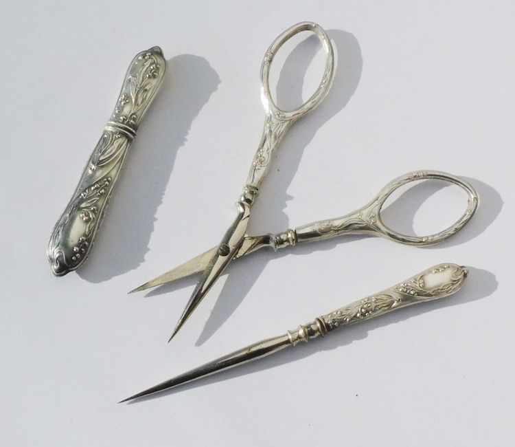 Mimosa ART NOUVEAU silver sewing kit, early 20th century, scissors, thimble, needle case