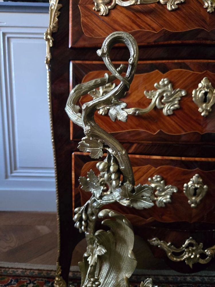 Pair of bronze fireplaces with children, Louis XV style.