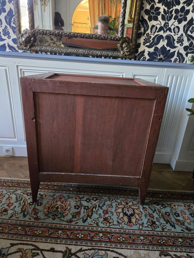 Pierre I Roussel, Commode D’entre Deux D’époque Louis XV. 