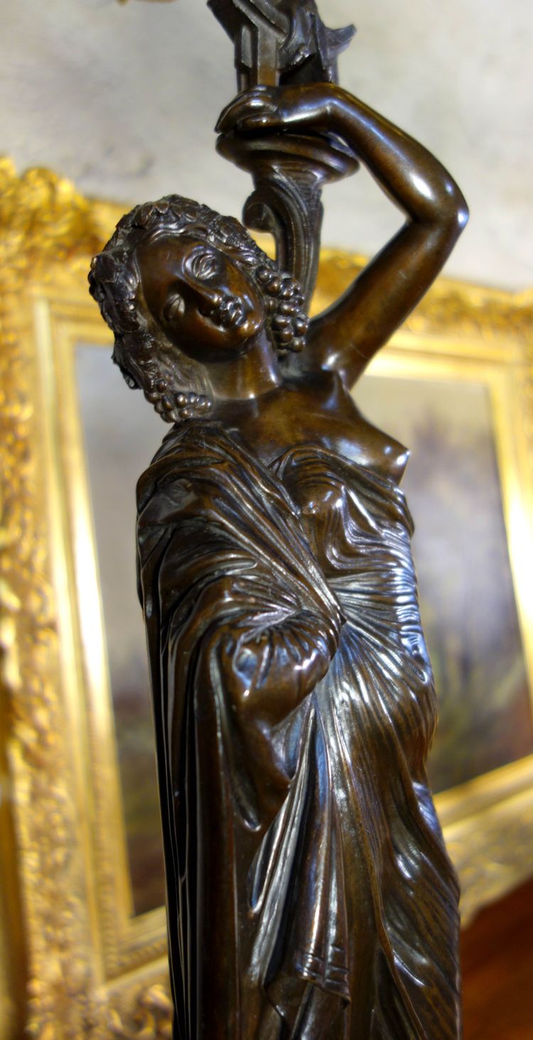 Grande paire de candélabres à l’antique signée James Pradier
