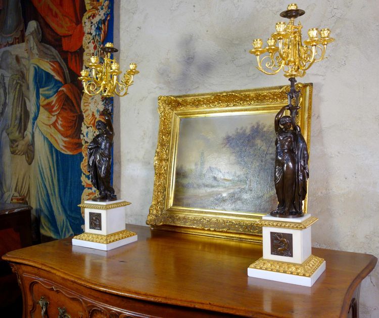 Grande paire de candélabres à l’antique signée James Pradier