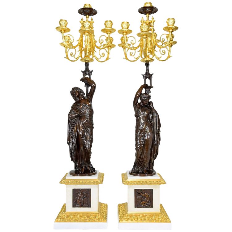 Grande paire de candélabres à l’antique signée James Pradier
