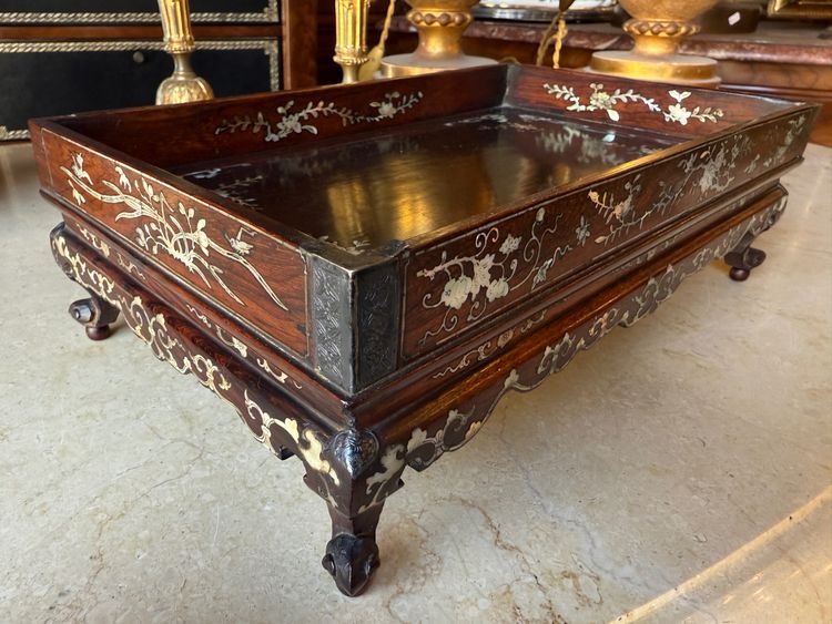 Letter tray in exotic wood and mother-of-pearl marquetry, Indochina, as