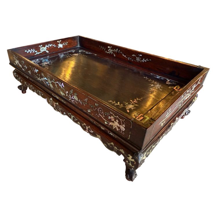 Letter tray in exotic wood and mother-of-pearl marquetry, Indochina, as