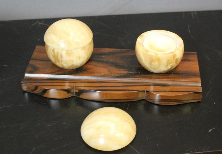 Art Deco Makassar Ebenholz Tintenfass und Stempel