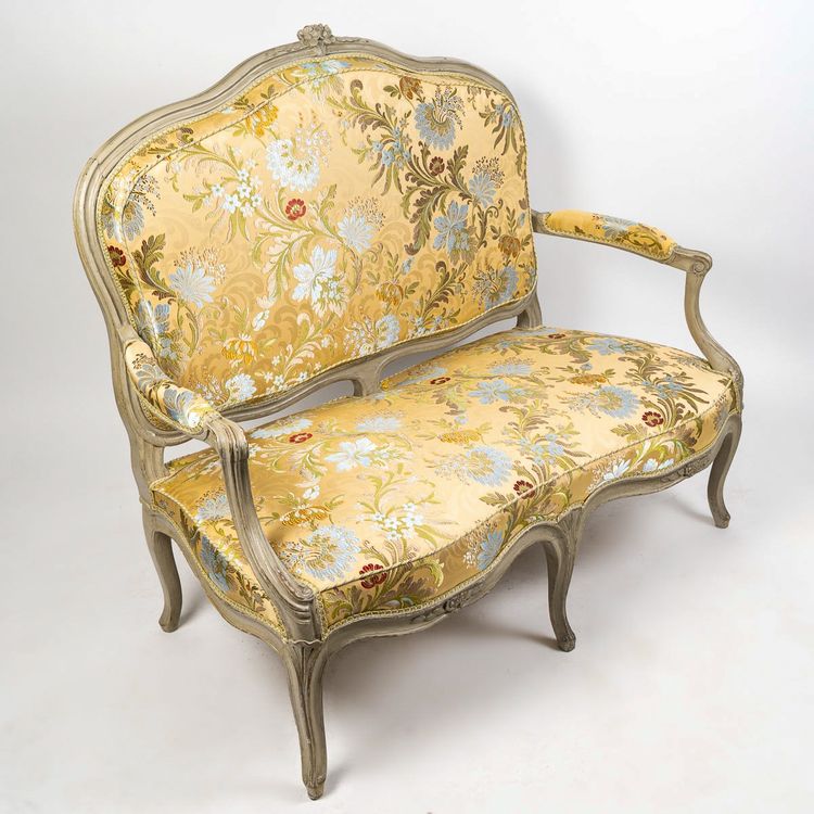 Canapé d’époque Louis XV en Hêtre Laqué estampillé par Jean-Baptiste Delaunay, Vers 1770