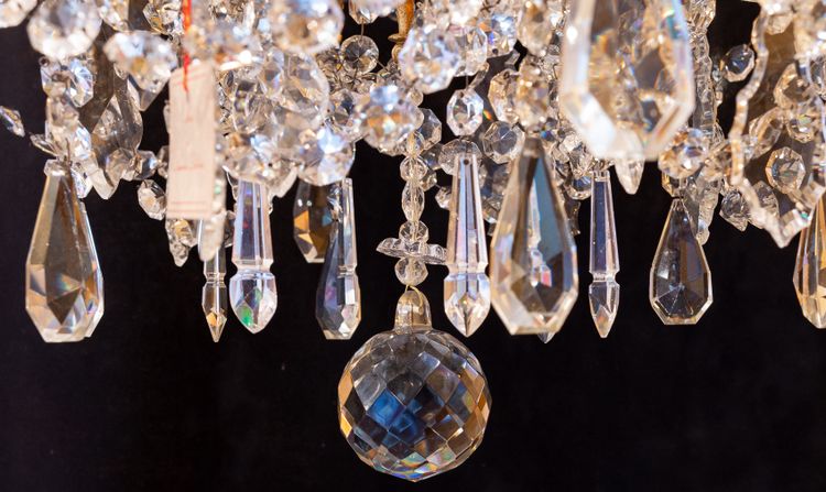 Louis XVI Style Chandelier in Gilt Bronze and Cut Crystal, Signed Portieux